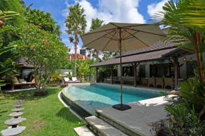 Villa High Tide 3 Bedroom Canggu Beach